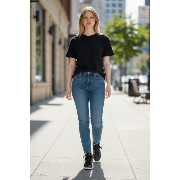 G by Guess Black Quilted High-Top Sneakers Women’s 7.5M - Picture 2 of 8